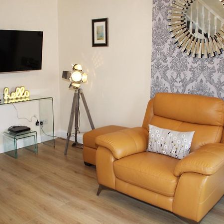 City Centre Town House With Riverside Views And Free Parking 1Bak ยอร์ค ภายนอก รูปภาพ