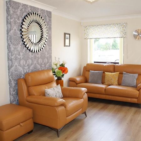 City Centre Town House With Riverside Views And Free Parking 1Bak ยอร์ค ภายนอก รูปภาพ