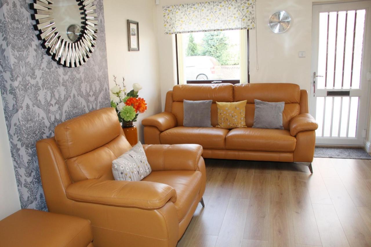 City Centre Town House With Riverside Views And Free Parking 1Bak ยอร์ค ภายนอก รูปภาพ