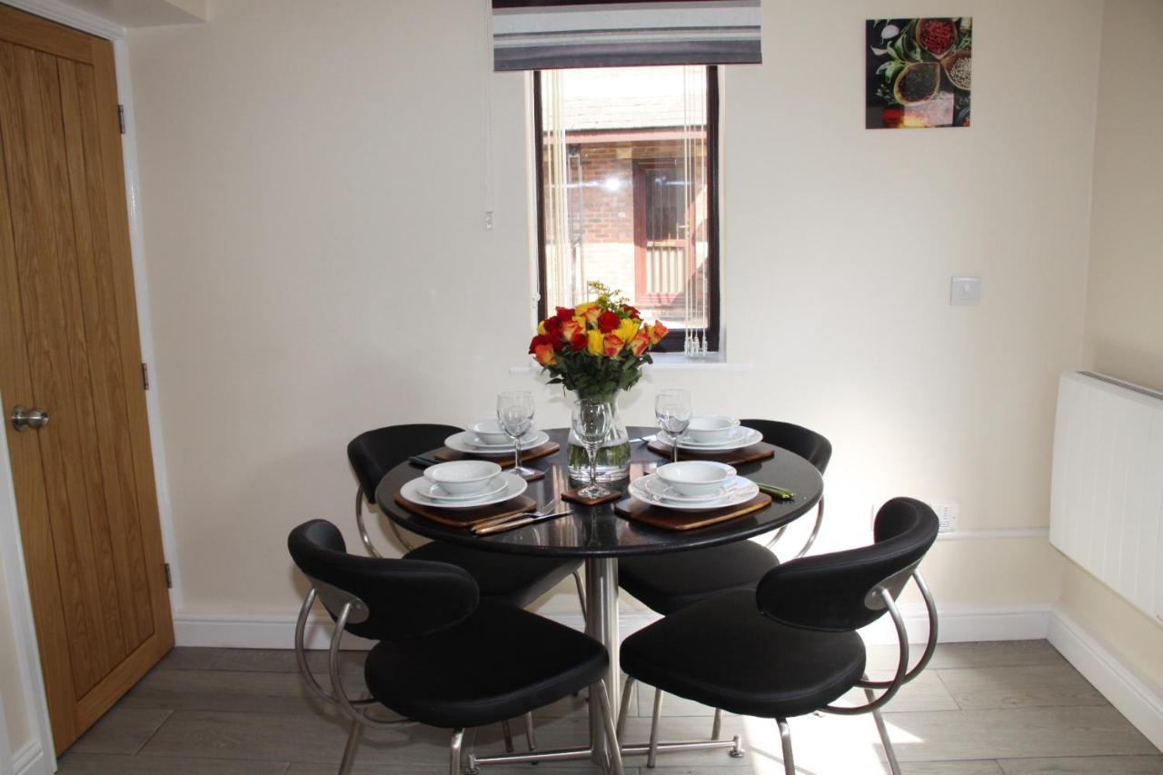 City Centre Town House With Riverside Views And Free Parking 1Bak ยอร์ค ภายนอก รูปภาพ