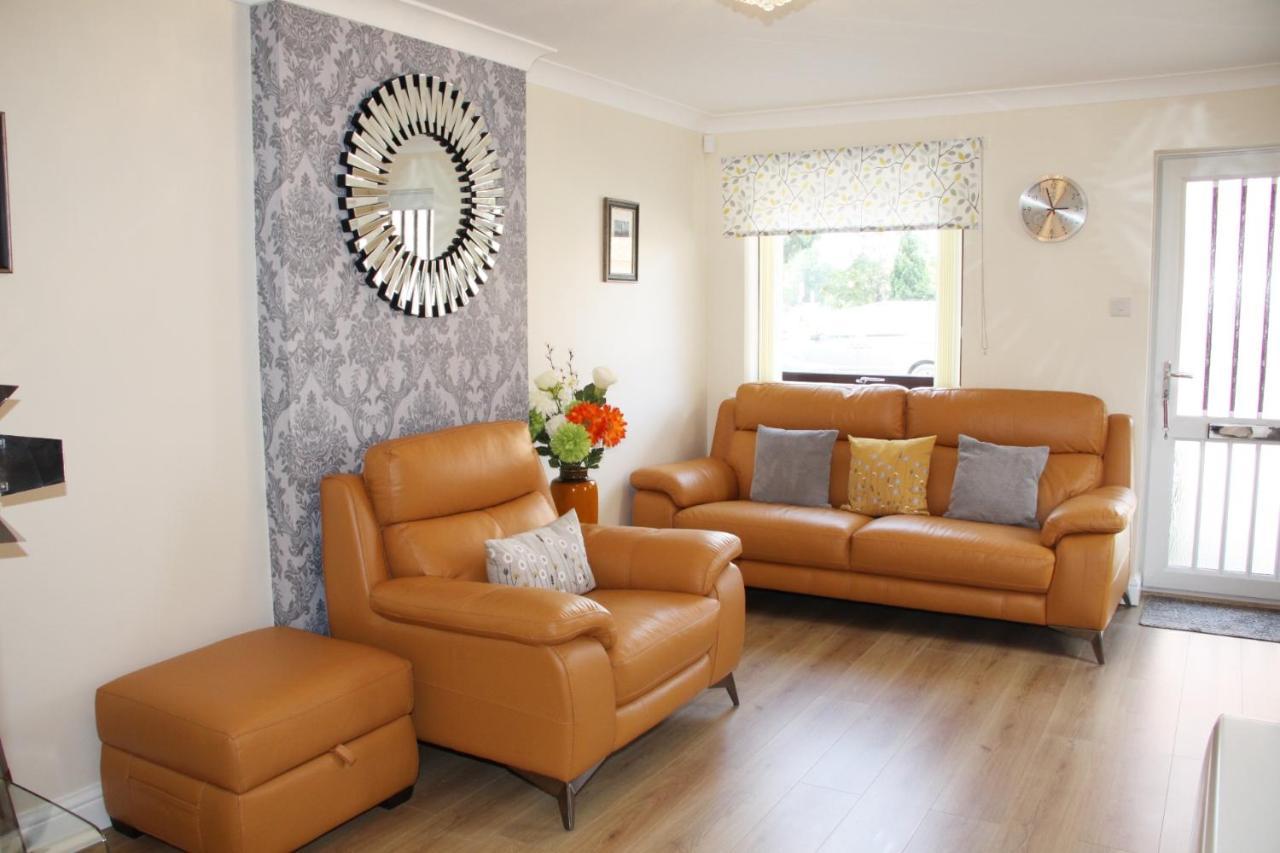 City Centre Town House With Riverside Views And Free Parking 1Bak ยอร์ค ภายนอก รูปภาพ